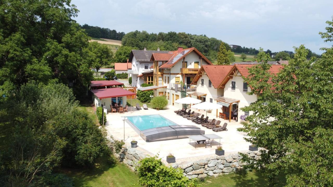 Ferienanlage Beatrix Stegersbach Extérieur photo